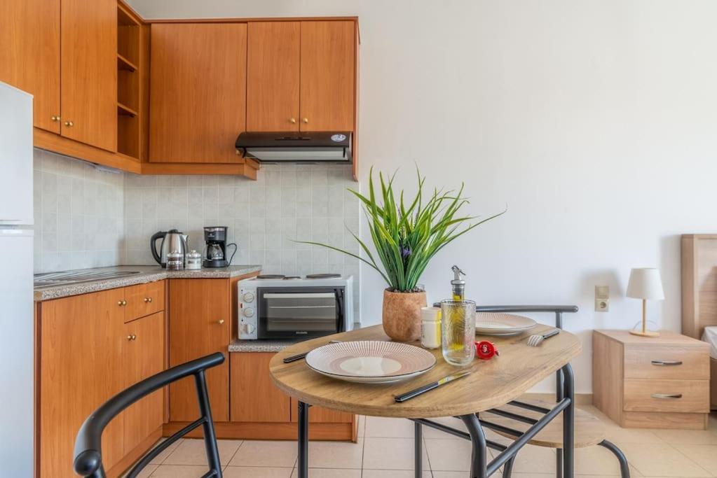 Urban Apt Next University 10 Ираклио Екстериор снимка