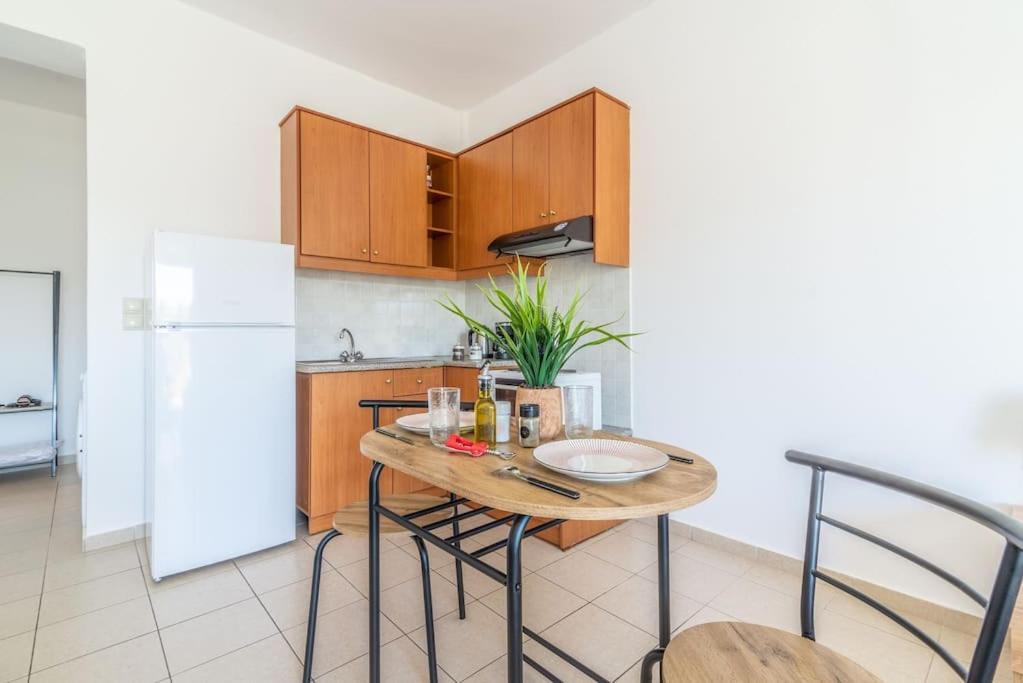 Urban Apt Next University 10 Ираклио Екстериор снимка