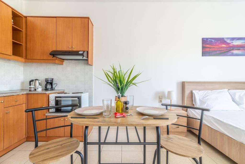 Urban Apt Next University 10 Ираклио Екстериор снимка